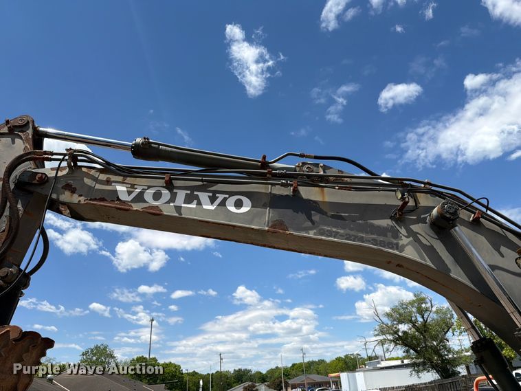 image for item FC3086 2017 Volvo EC140EL excavator