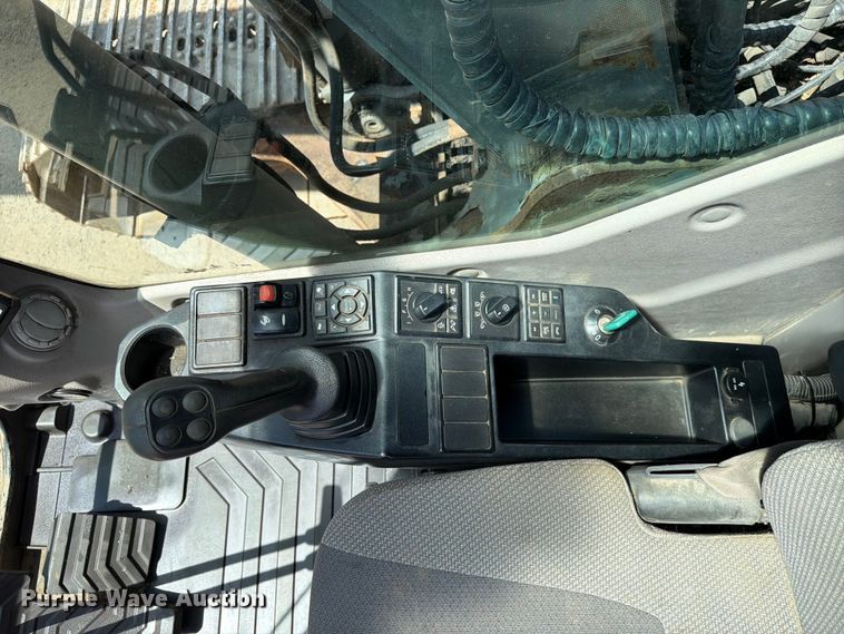 image for item FC3086 2017 Volvo EC140EL excavator