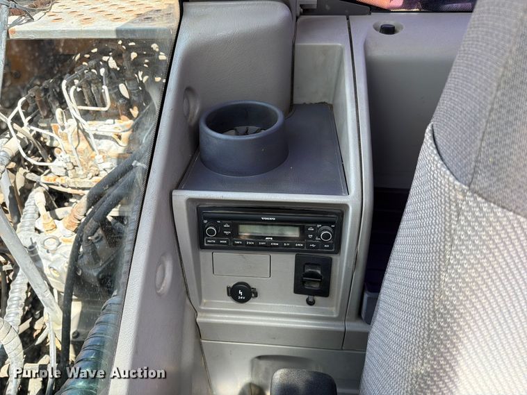 image for item FC3086 2017 Volvo EC140EL excavator