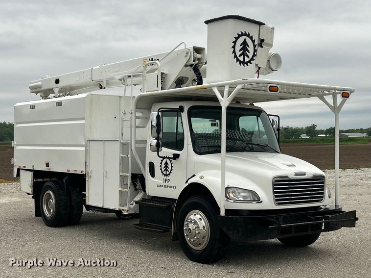 image for item FC5458 2014 Freightliner M2 forestry bucket truck