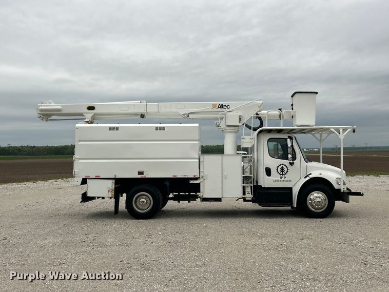 image for item FC5458 2014 Freightliner M2 forestry bucket truck