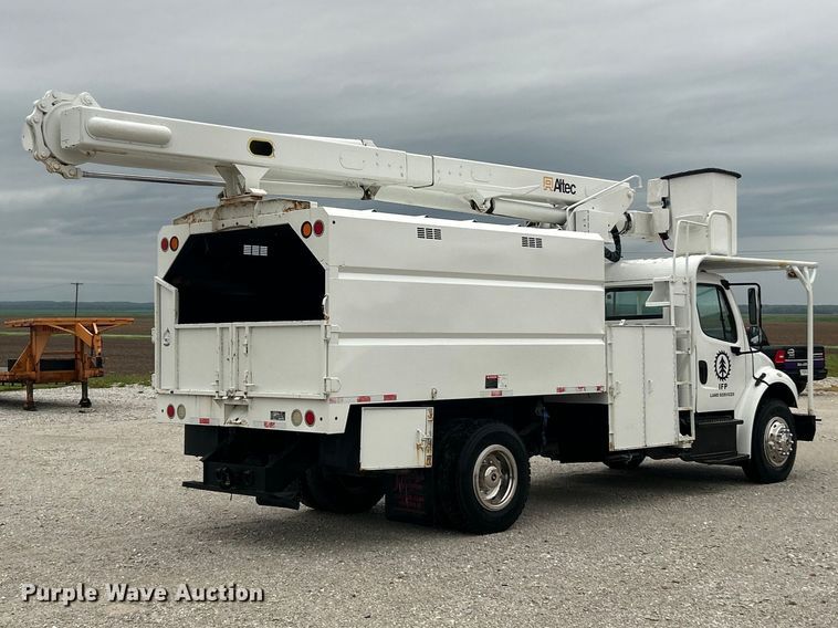 image for item FC5458 2014 Freightliner M2 forestry bucket truck