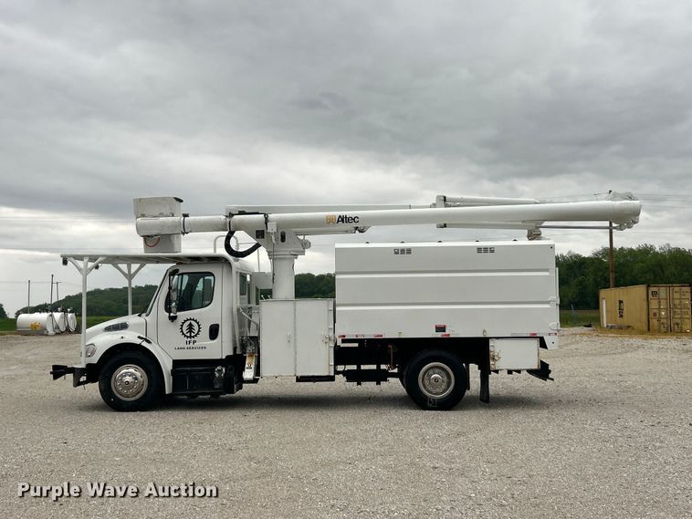 image for item FC5458 2014 Freightliner M2 forestry bucket truck