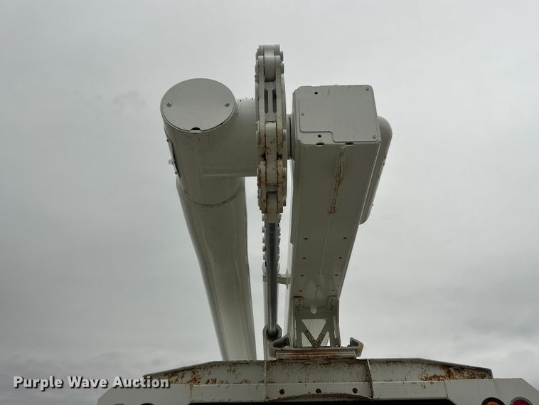image for item FC5458 2014 Freightliner M2 forestry bucket truck