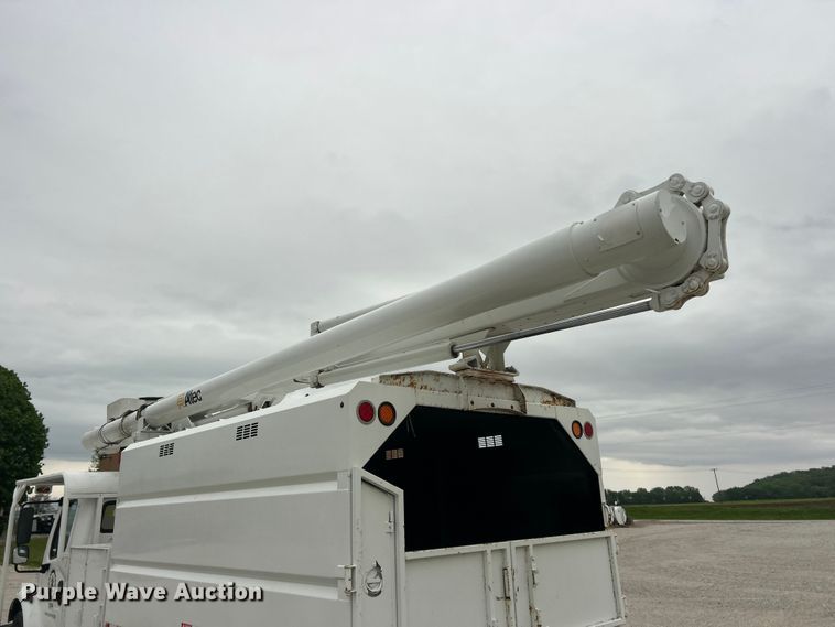 image for item FC5458 2014 Freightliner M2 forestry bucket truck