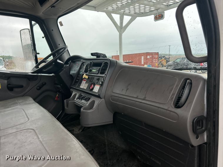 image for item FC5458 2014 Freightliner M2 forestry bucket truck