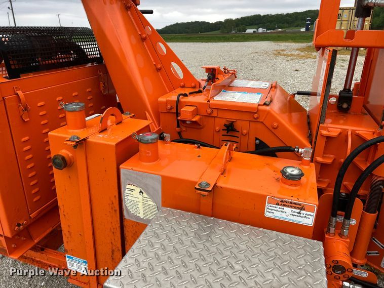 image for item FC5459 2019 Bandit 12XPC wood chipper