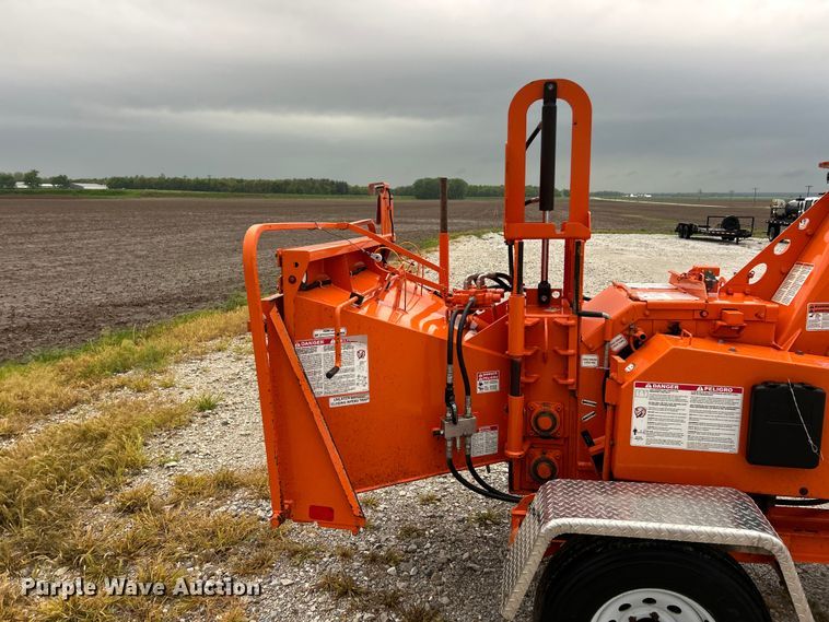 image for item FC5459 2019 Bandit 12XPC wood chipper