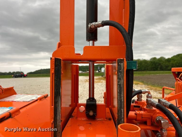 image for item FC5459 2019 Bandit 12XPC wood chipper