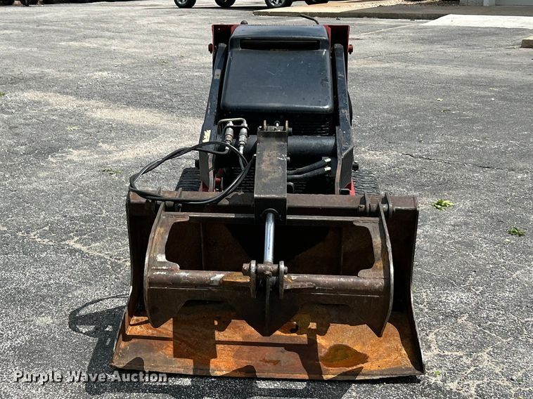image for item FC5467 2019 Toro Dingo 22324 compact utility loader