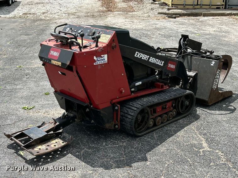 image for item FC5467 2019 Toro Dingo 22324 compact utility loader