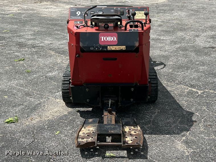 image for item FC5467 2019 Toro Dingo 22324 compact utility loader