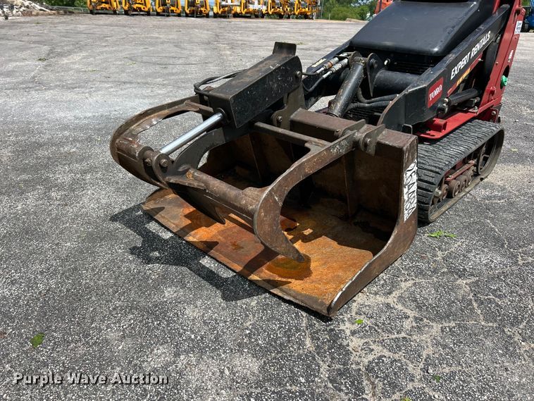 image for item FC5467 2019 Toro Dingo 22324 compact utility loader
