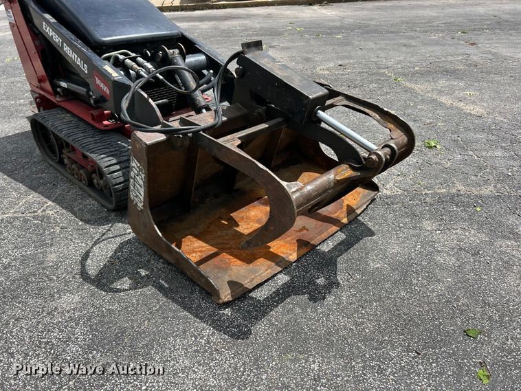 image for item FC5467 2019 Toro Dingo 22324 compact utility loader