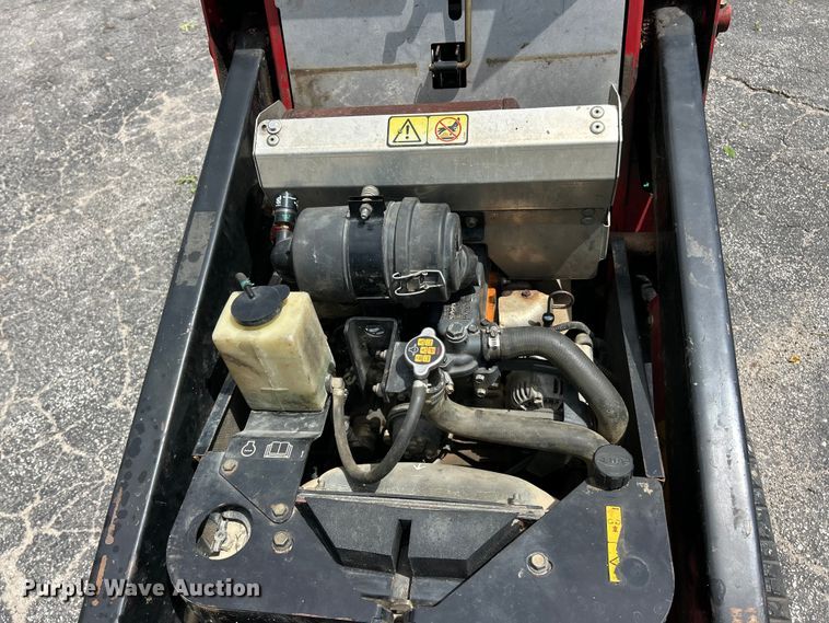 image for item FC5467 2019 Toro Dingo 22324 compact utility loader