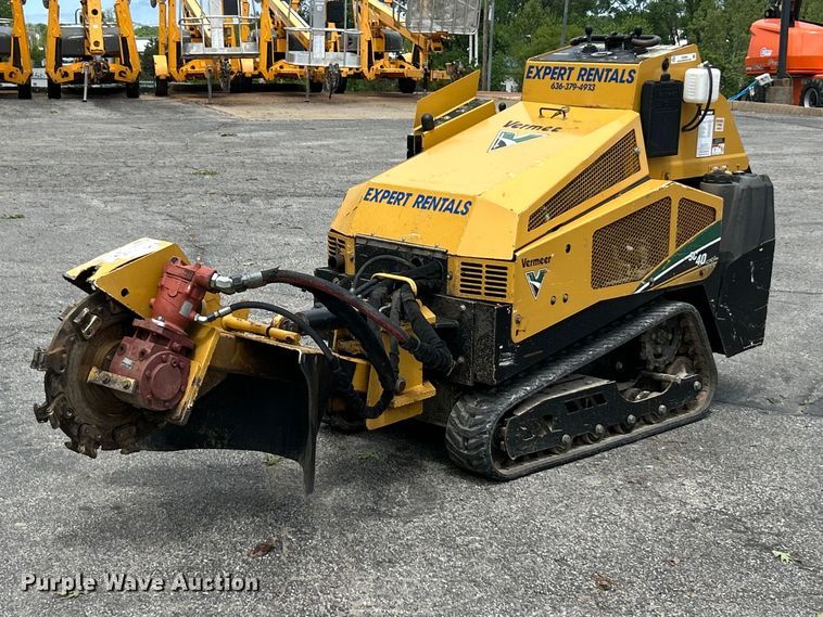 image for item FC5469 2020 Vermeer SC40TX stump grinder