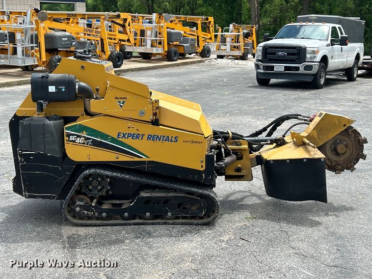 image for item FC5469 2020 Vermeer SC40TX stump grinder