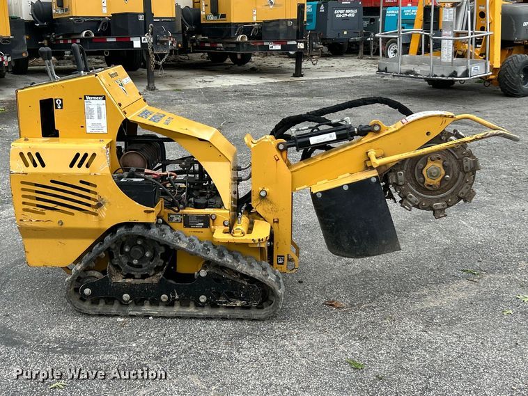 image for item FC5470 2021 Vermeer SC30TX stump grinder