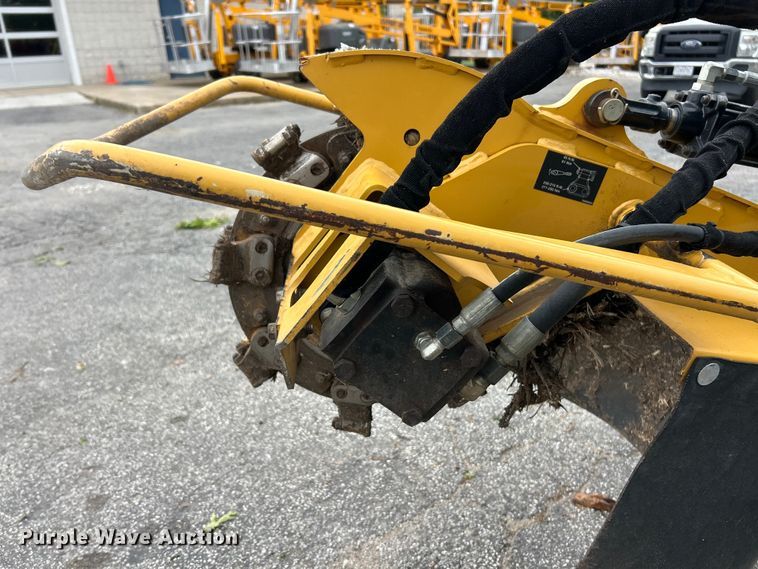 image for item FC5470 2021 Vermeer SC30TX stump grinder
