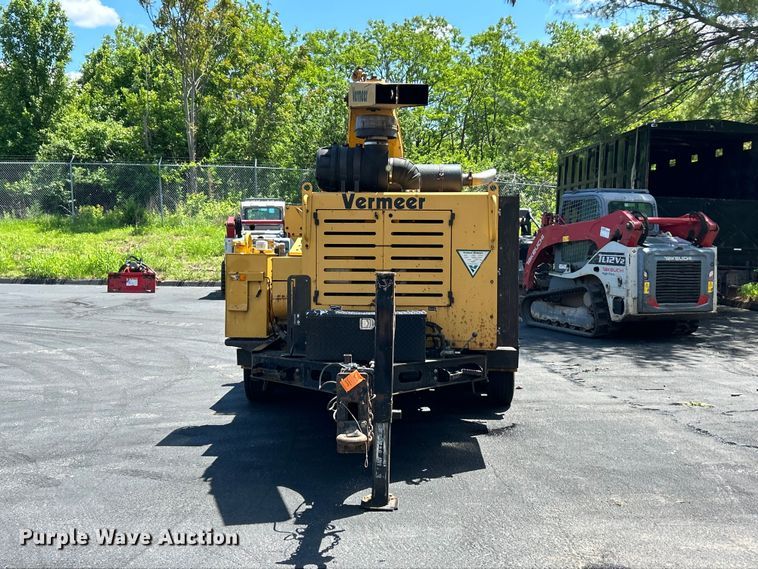 image for item FC5480 2008 Vermeer BC2100XL wood chipper