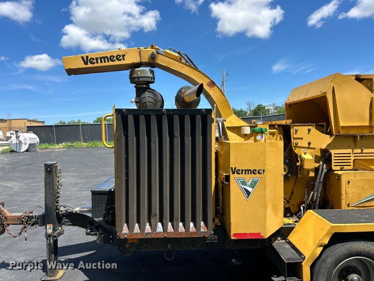 image for item FC5480 2008 Vermeer BC2100XL wood chipper