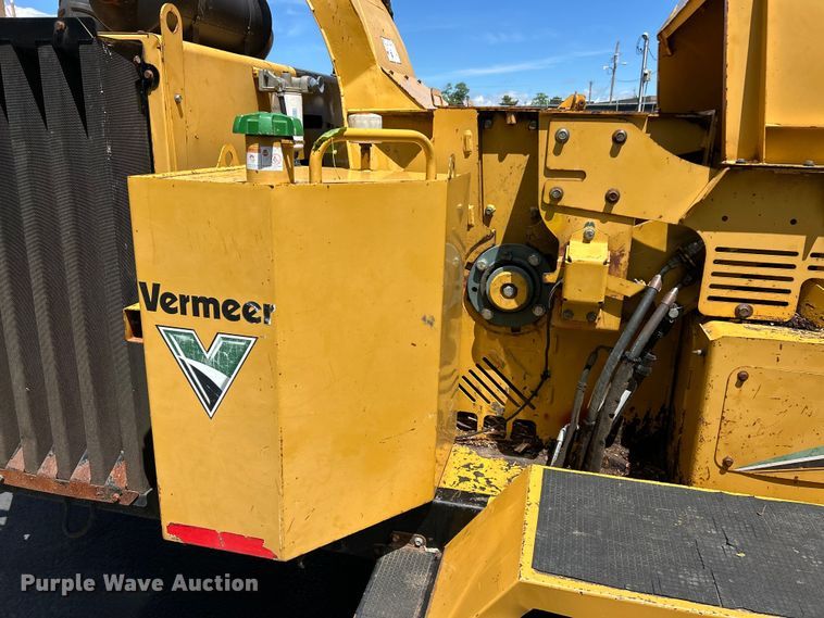 image for item FC5480 2008 Vermeer BC2100XL wood chipper