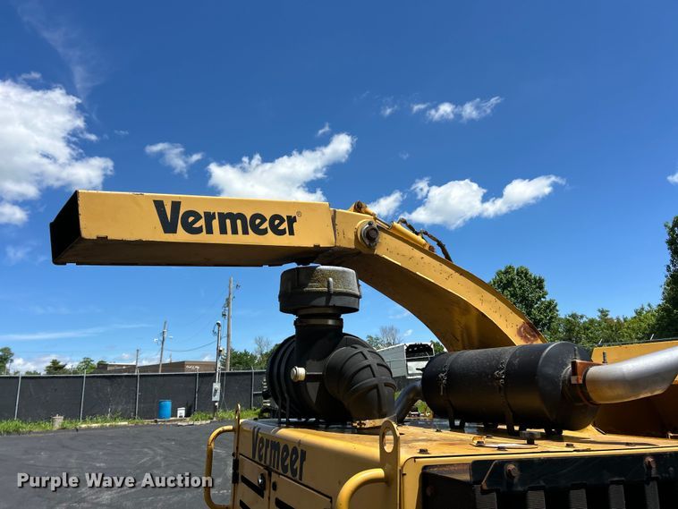 image for item FC5480 2008 Vermeer BC2100XL wood chipper