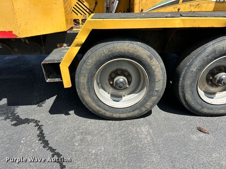image for item FC5480 2008 Vermeer BC2100XL wood chipper