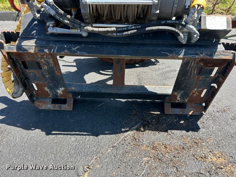 image for item FC5482 Beaver Squeezer Grapple skid steer grapple