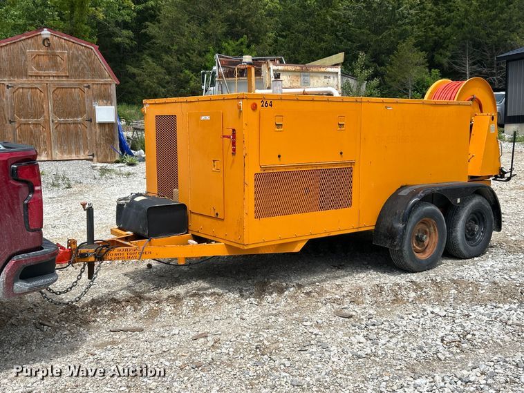 image for item FC5505 1995 Sewer Equipment Co. Of America 747FR2000 sewer jettter trailer
