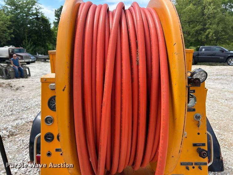 image for item FC5505 1995 Sewer Equipment Co. Of America 747FR2000 sewer jettter trailer