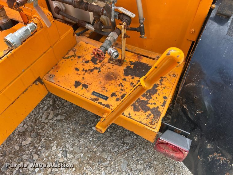 image for item FC5505 1995 Sewer Equipment Co. Of America 747FR2000 sewer jettter trailer