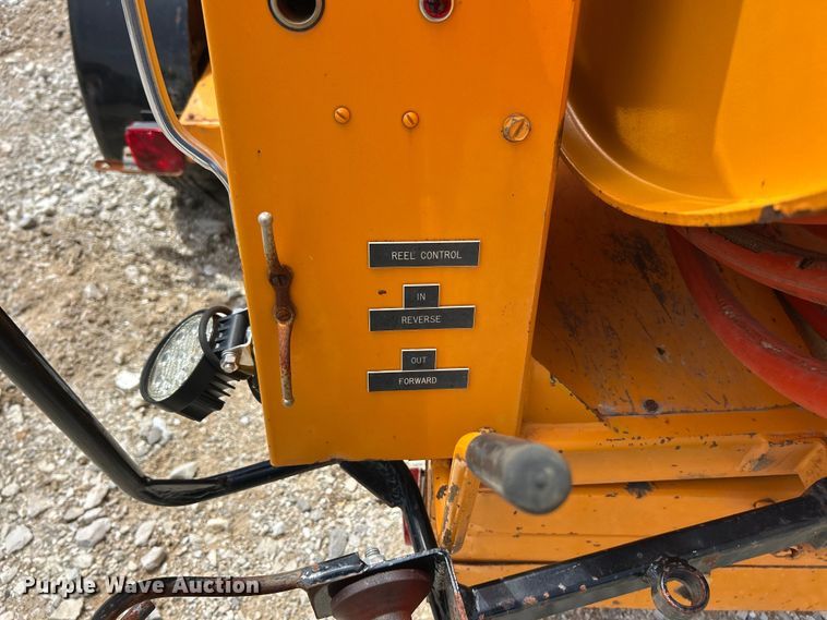 image for item FC5505 1995 Sewer Equipment Co. Of America 747FR2000 sewer jettter trailer