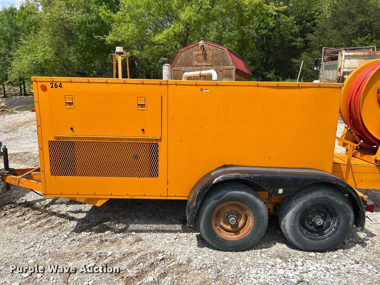 image for item FC5505 1995 Sewer Equipment Co. Of America 747FR2000 sewer jettter trailer