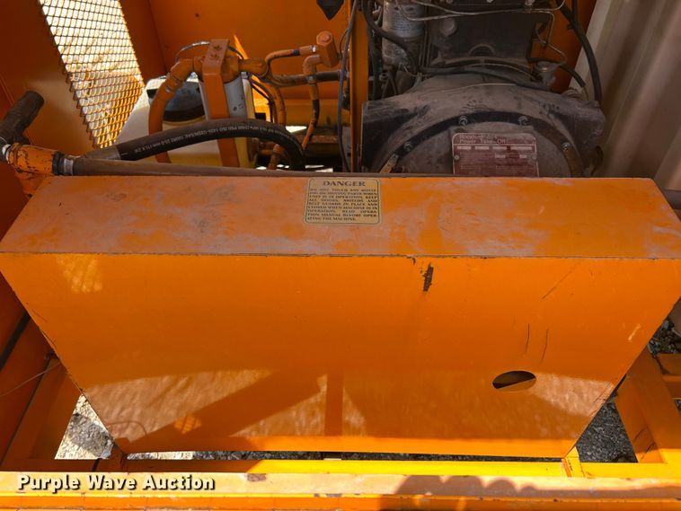 image for item FC5505 1995 Sewer Equipment Co. Of America 747FR2000 sewer jettter trailer