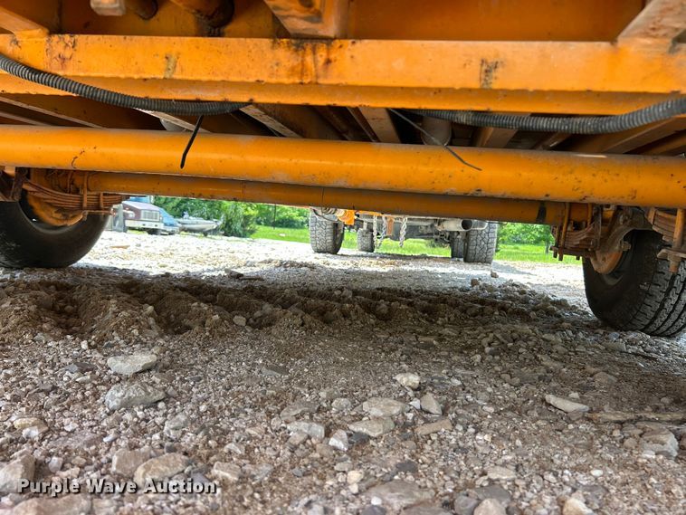 image for item FC5505 1995 Sewer Equipment Co. Of America 747FR2000 sewer jettter trailer