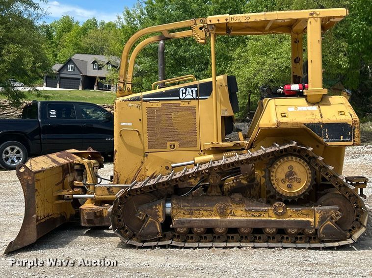 image for item FC5506 2004 Caterpillar D5NXL dozer