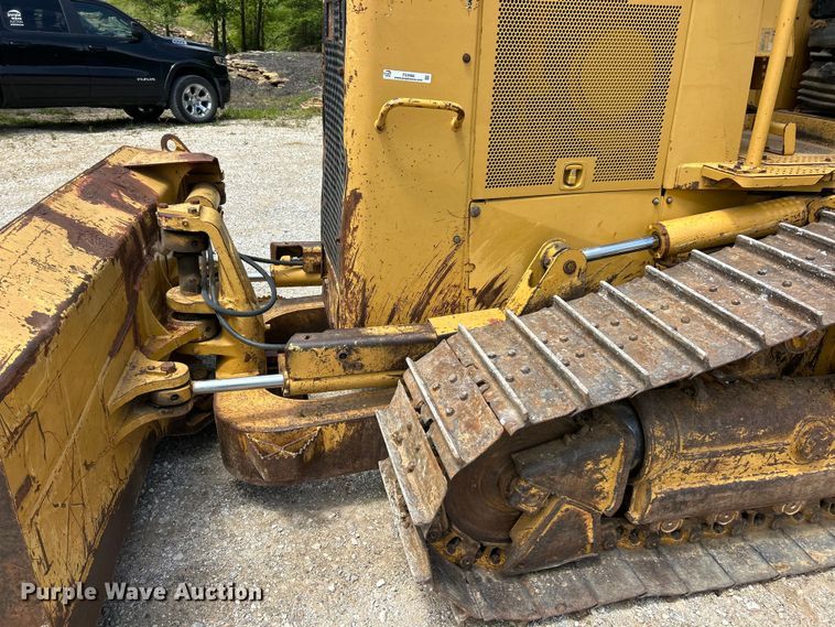 image for item FC5506 2004 Caterpillar D5NXL dozer