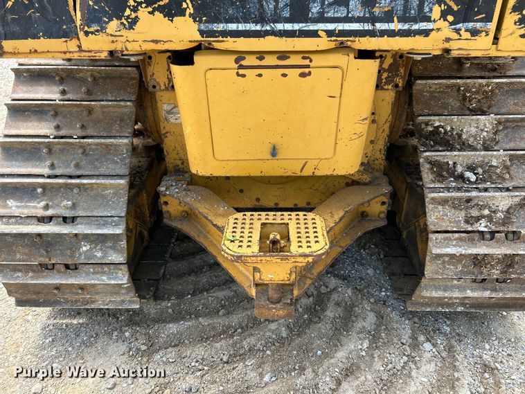 image for item FC5506 2004 Caterpillar D5NXL dozer