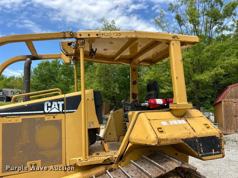 image for item FC5506 2004 Caterpillar D5NXL dozer
