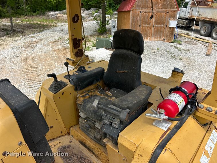 image for item FC5506 2004 Caterpillar D5NXL dozer