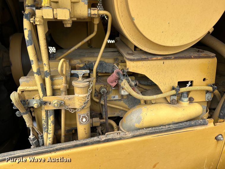 image for item FC5506 2004 Caterpillar D5NXL dozer