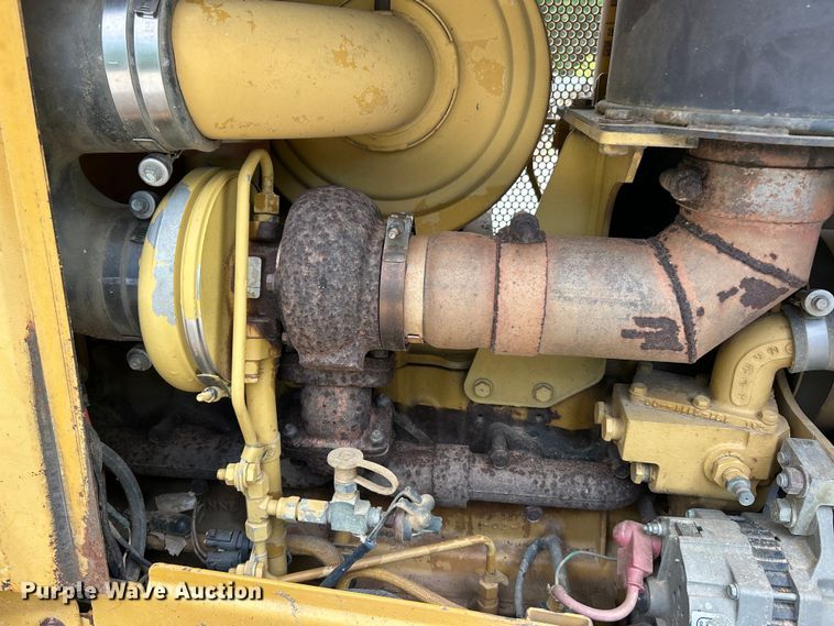 image for item FC5506 2004 Caterpillar D5NXL dozer