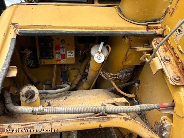 image for item FC5506 2004 Caterpillar D5NXL dozer