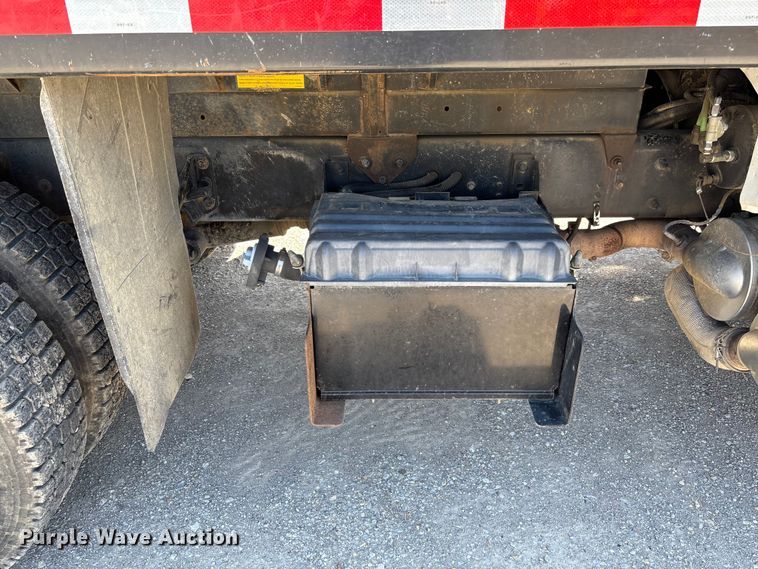 image for item FC5580 2011 Ford F750 Super Duty XL dump truck