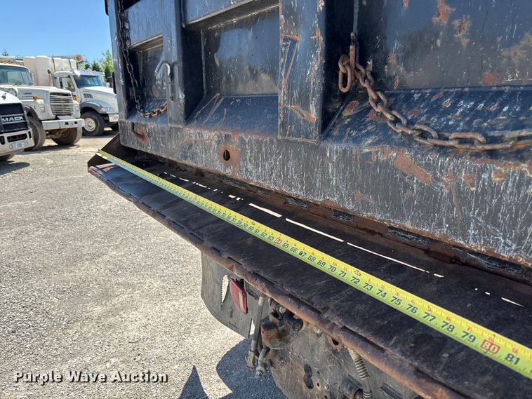 image for item FC5580 2011 Ford F750 Super Duty XL dump truck