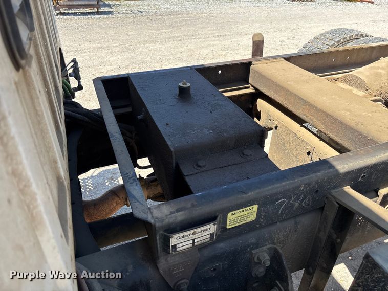 image for item FC5580 2011 Ford F750 Super Duty XL dump truck