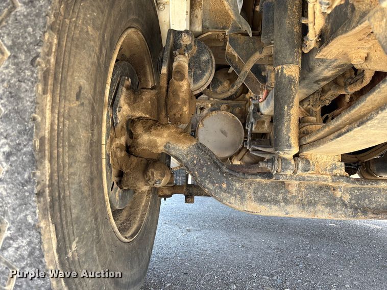 image for item FC5580 2011 Ford F750 Super Duty XL dump truck