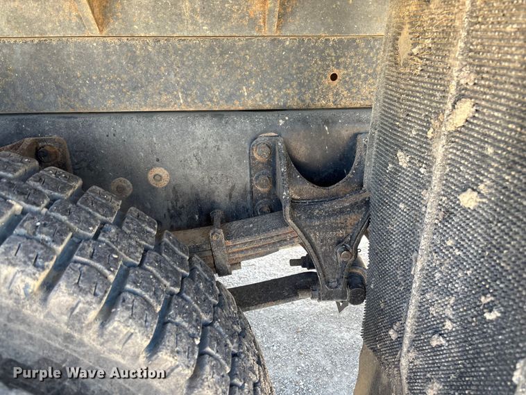 image for item FC5580 2011 Ford F750 Super Duty XL dump truck