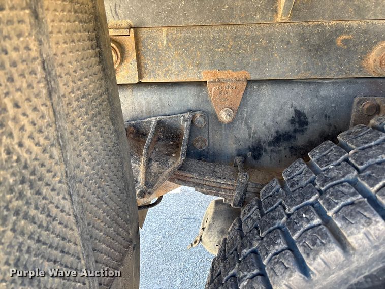 image for item FC5580 2011 Ford F750 Super Duty XL dump truck